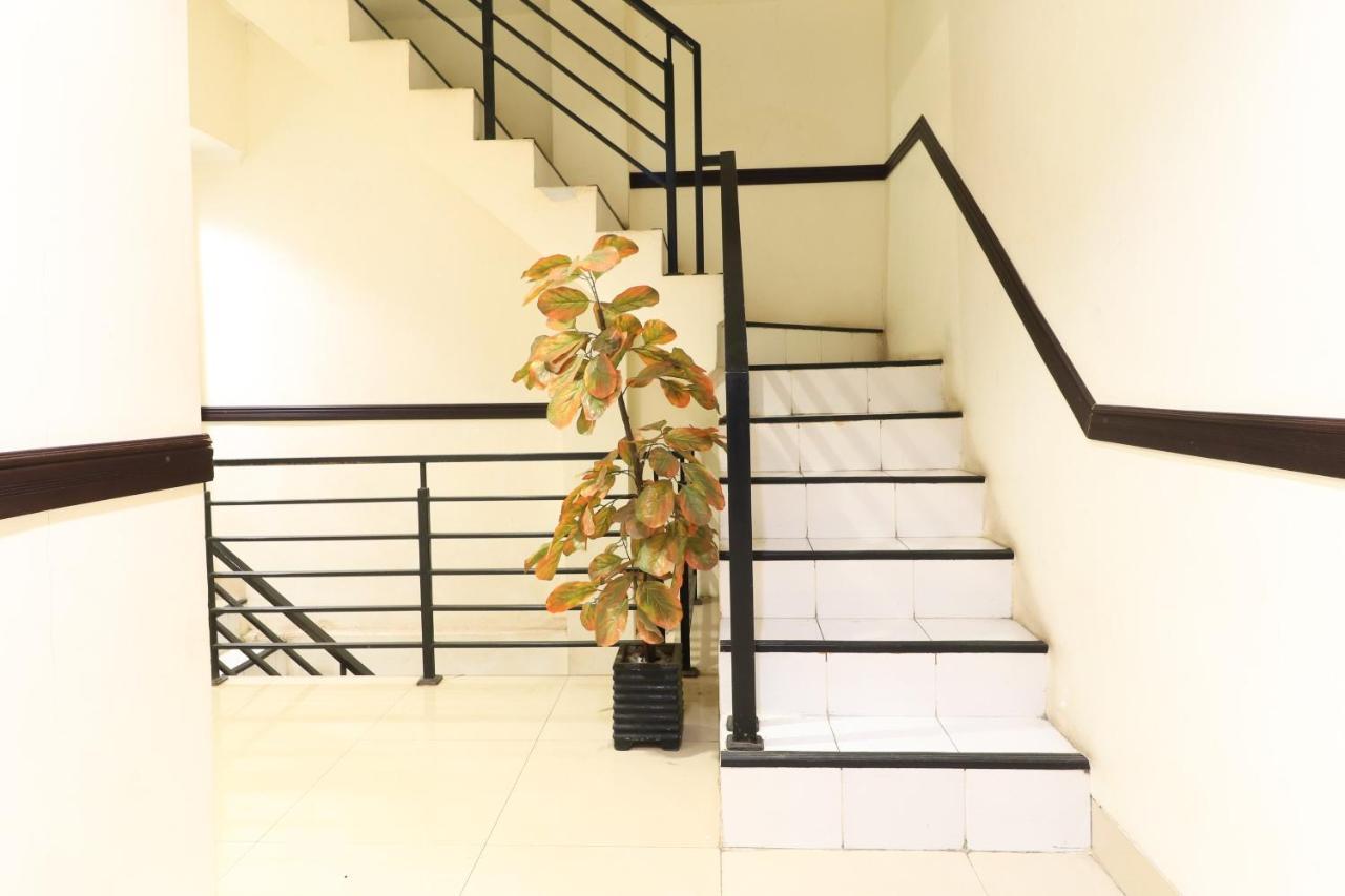 Al-Badar Hotel Syariah マカッサル エクステリア 写真